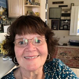 Meet your Posher, Denise